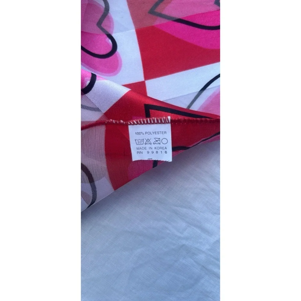 Hearts Love Scarf. Red Pink. White. Hearts.